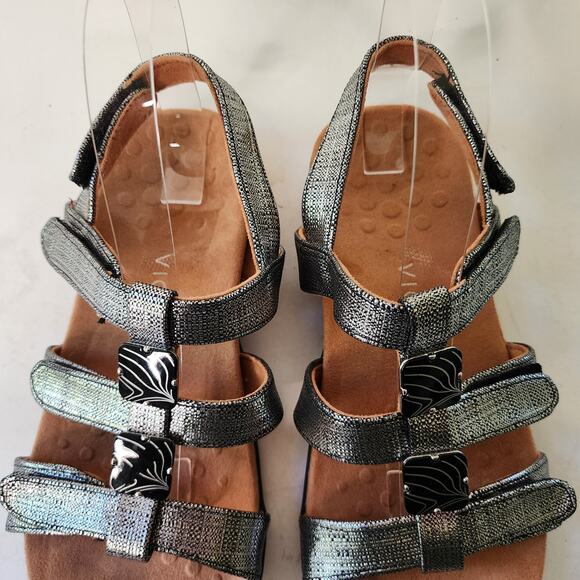 Vionic Amber Triple Strap Sandal Women's 8 WIDE Silver Leather Arch Support Shoe - Picture 4 of 8